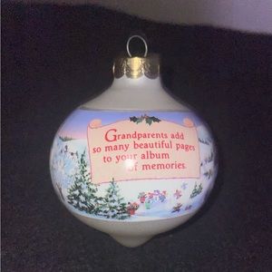 Hallmark Grandparents 1991 Ornament/Keepsake Collectors Gift Grandchild
